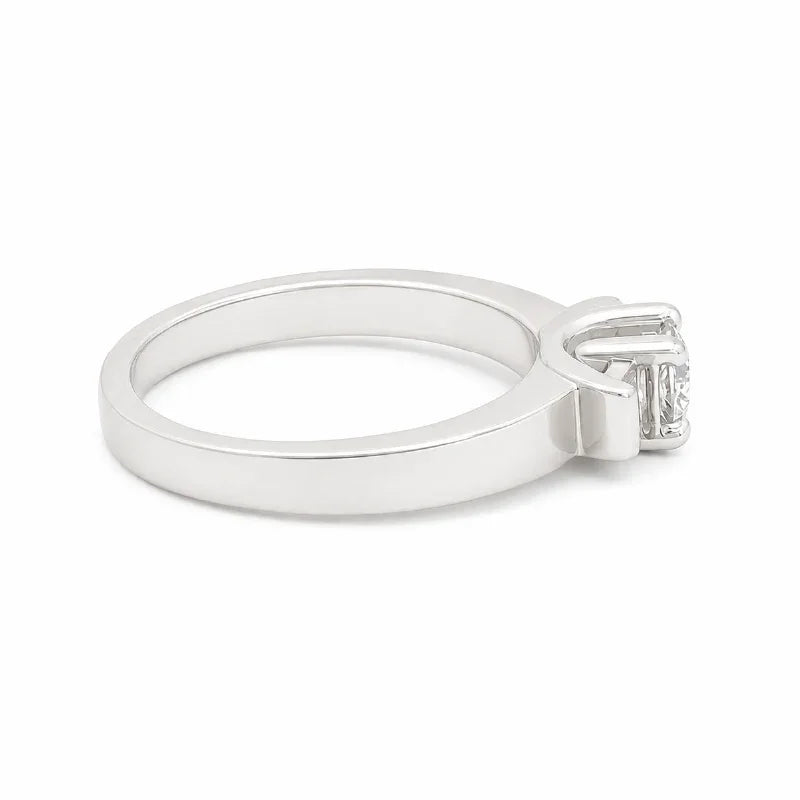 14K White Gold 0.46TDW Diamond Ring