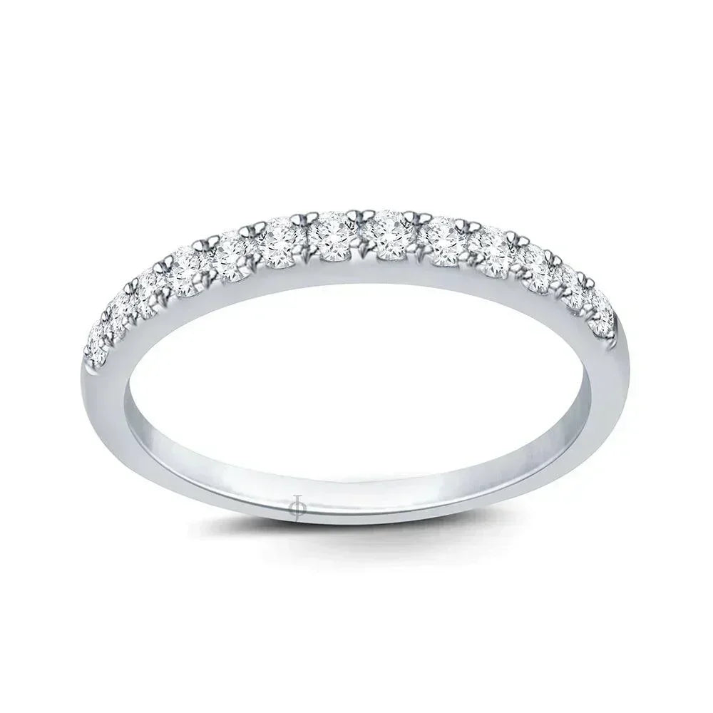 10K White Gold 0.20TDW Diamond Shared Claw Band