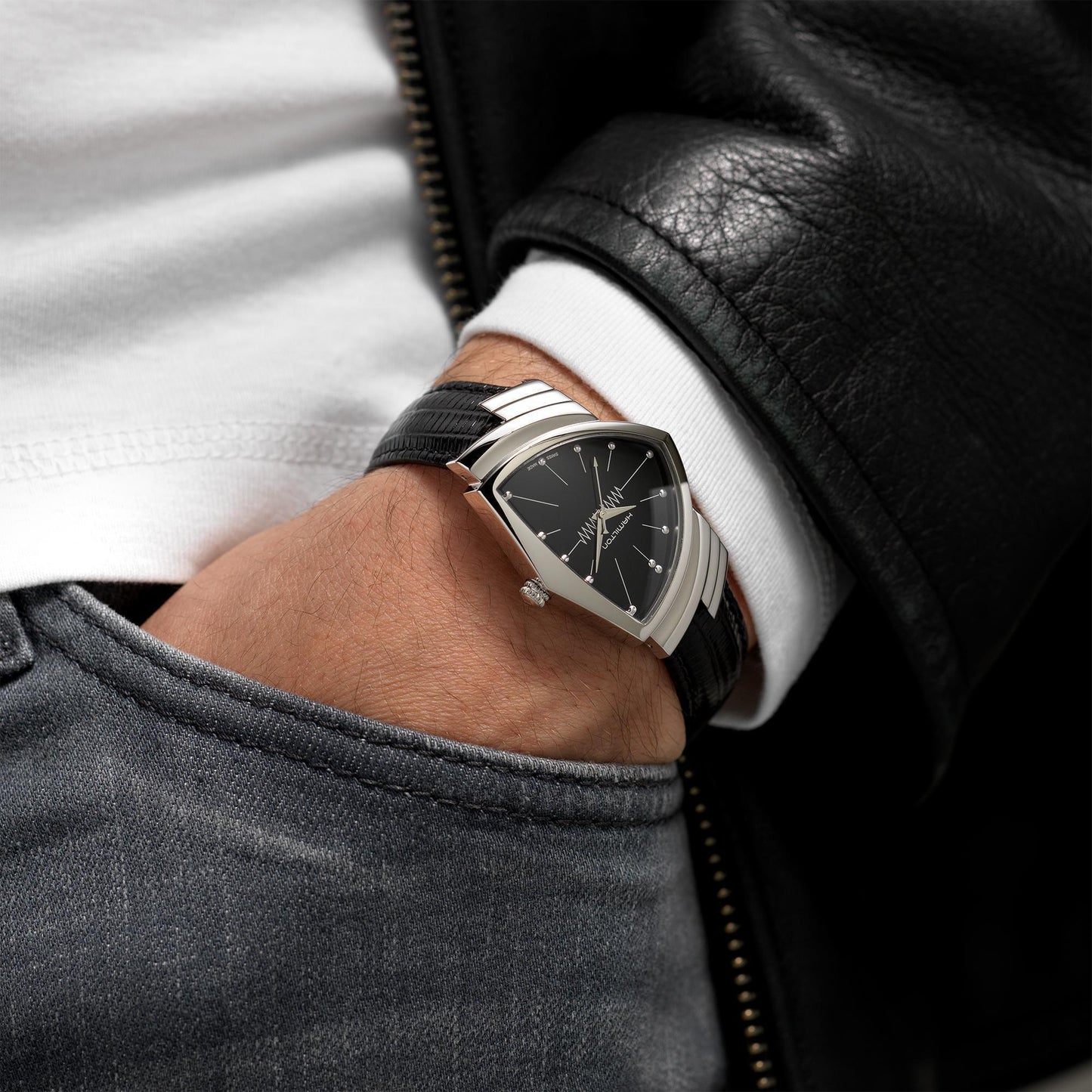 Hamilton Ventura Quartz Mens Watch H24411732