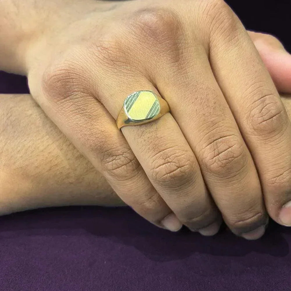 10K Yellow Gold Mens Signet With Diamond Cut Ring