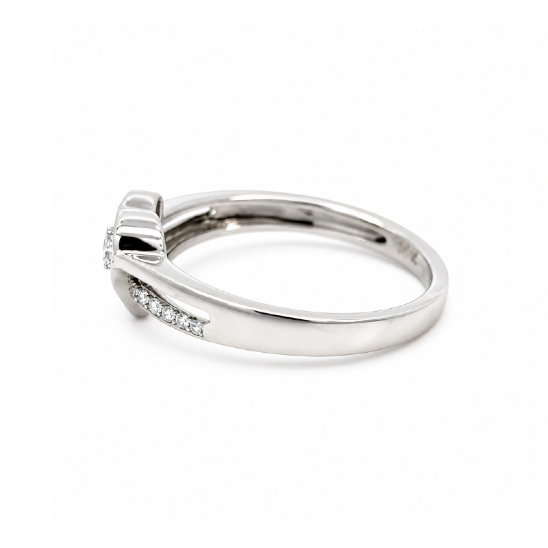 10K White Gold 0.09CT Diamond Solitaire Heart Ring