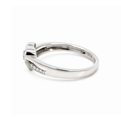 10K White Gold 0.09CT Diamond Solitaire Heart Ring