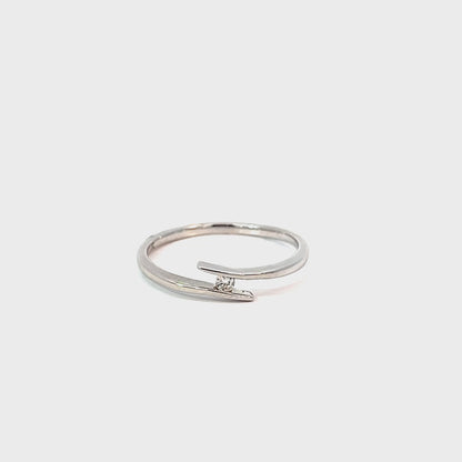 10K White Gold 0.03 TDW Diamond Ring