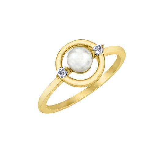 Elegant Pearl and 0.06TDW Canadian Diamond Ring in 10K Yellow Gold