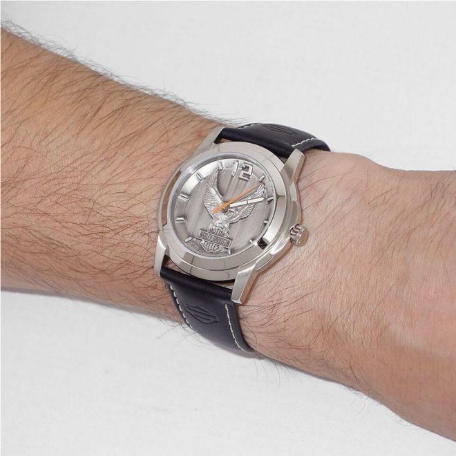 Harley Davidson Medallion Quartz Mens Watch 76A12