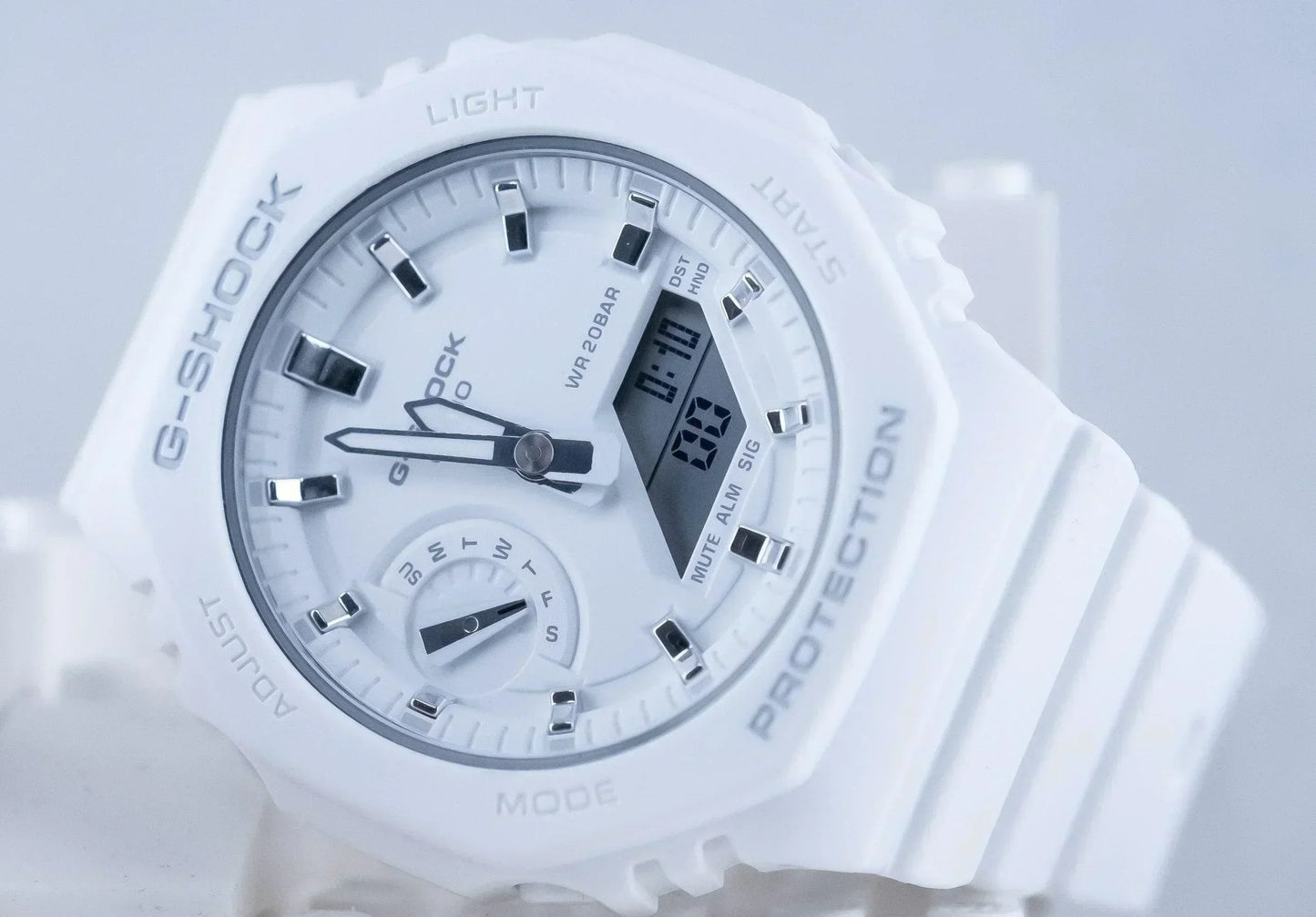 G-Shock Analog-Digital Men's Watch GA140-4A