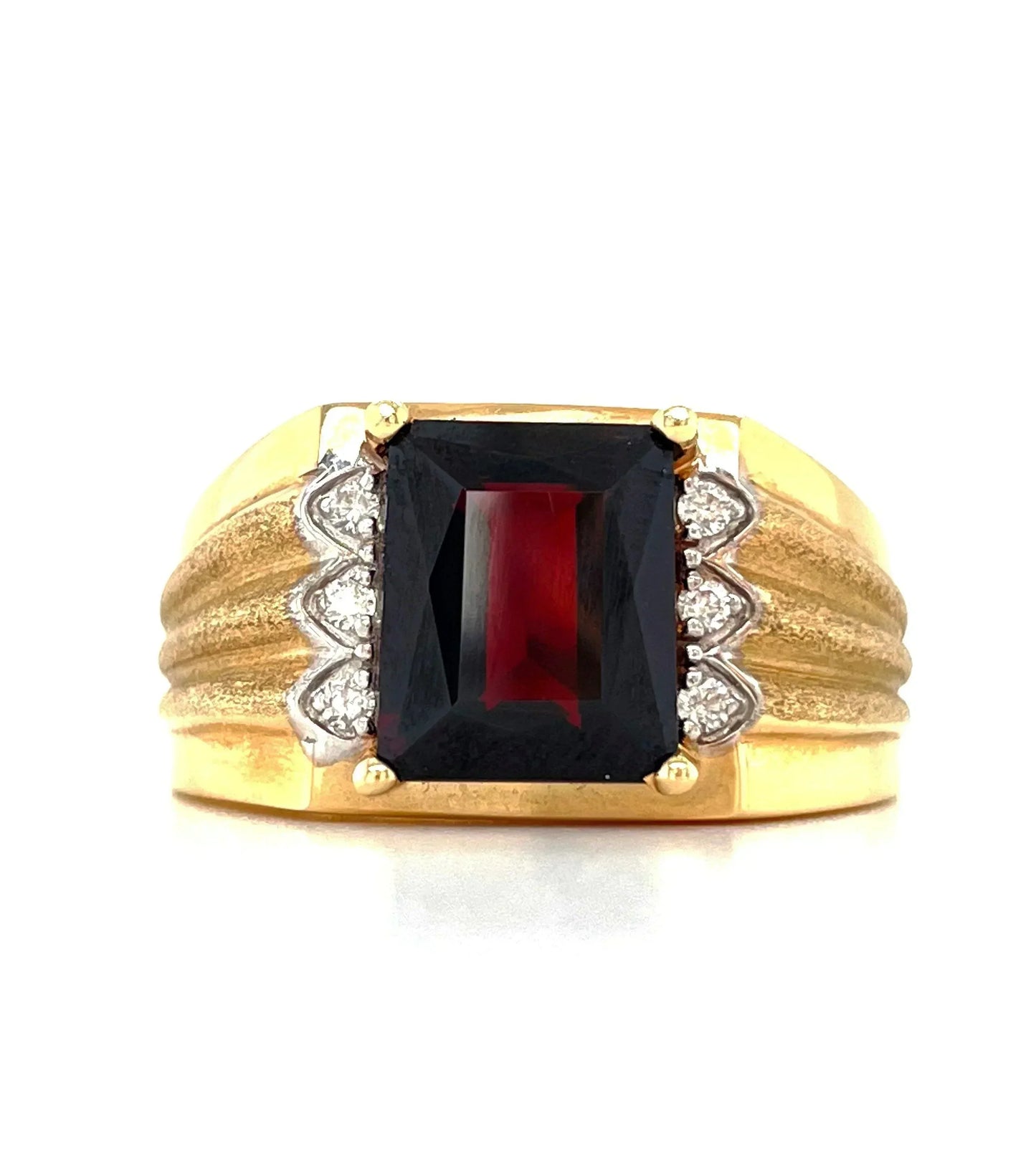 14K Yellow Gold 0.09TDW Diamond And Emerald Cut Men's Garnet Ring