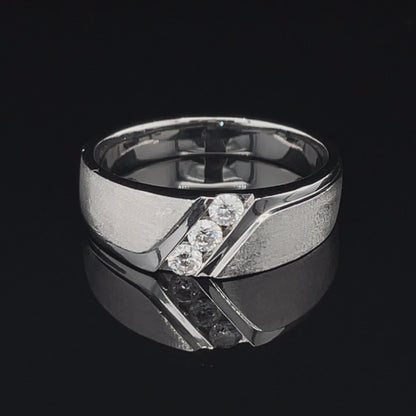 10K White Gold Diamond Men's Band With 0.25TDW